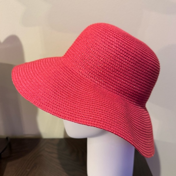 Betmar Gossamer Wide Brim Hat in True Red - Picture 5 of 8